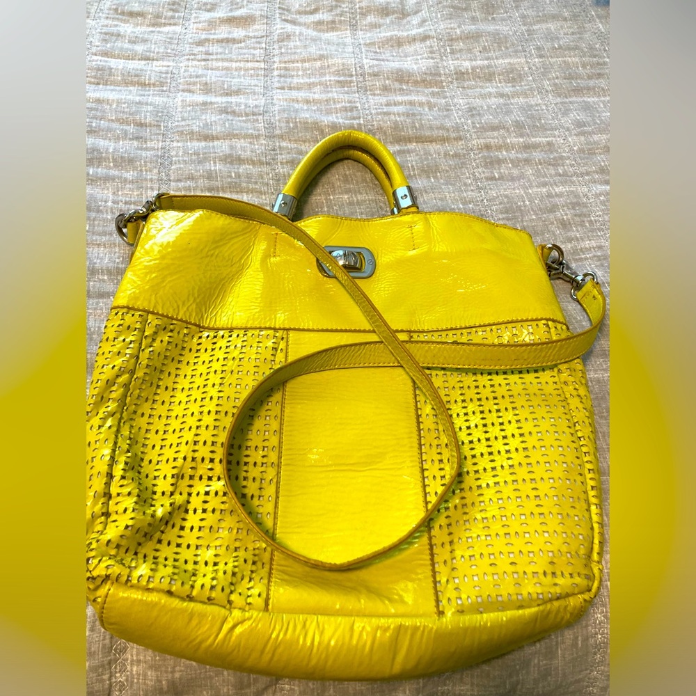 Excellent Condition Neon Yellow Leather Adrienne Vittadini handbag with strap.